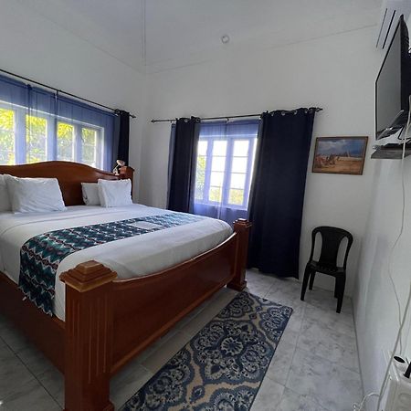 All Nations Guest House Port Antonio Esterno foto