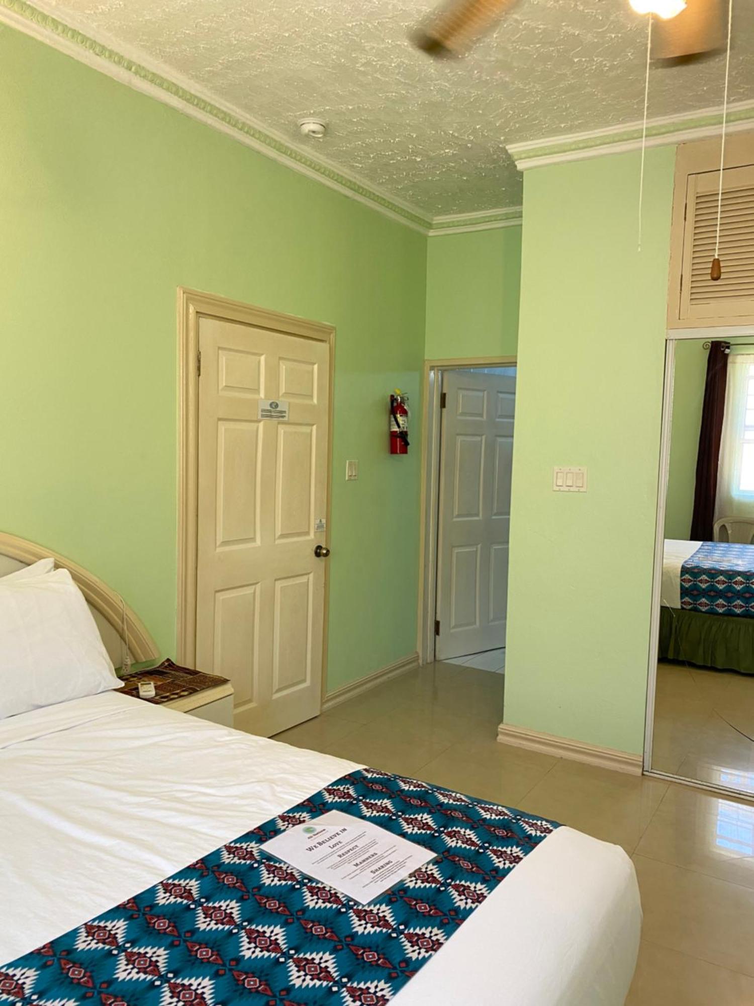 All Nations Guest House Port Antonio Esterno foto